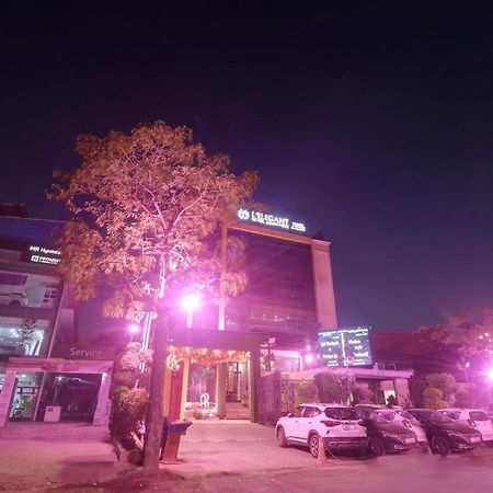 Oyo Townhouse 934 L'Elegant Hotel & Banquetby Ace Manor Ghaziabad Dış mekan fotoğraf
