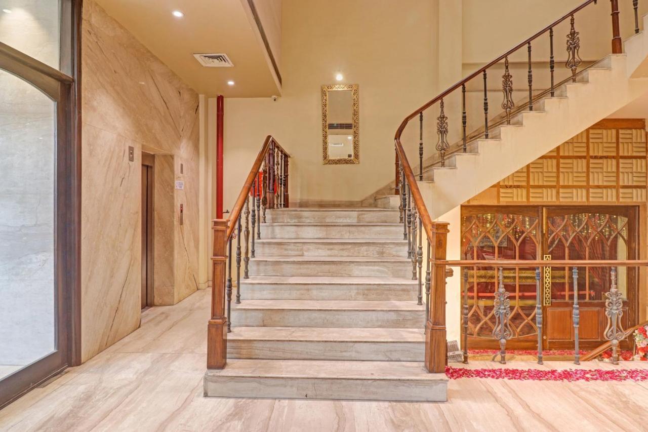 Oyo Townhouse 934 L'Elegant Hotel & Banquetby Ace Manor Ghaziabad Dış mekan fotoğraf