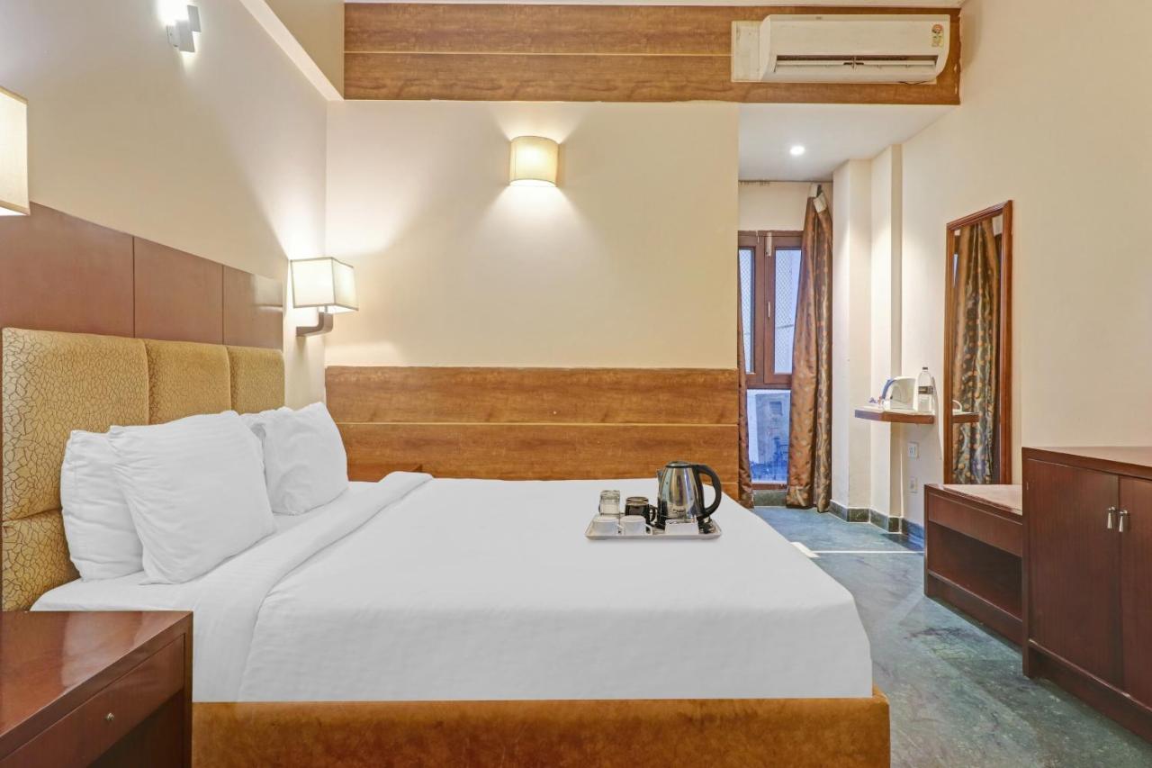 Oyo Townhouse 934 L'Elegant Hotel & Banquetby Ace Manor Ghaziabad Dış mekan fotoğraf